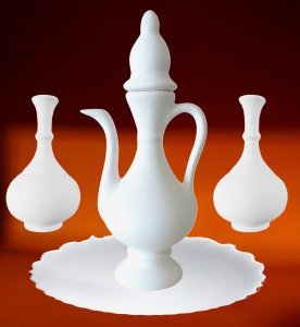 25cm İbrik 1 Tane 15cm vazo 2 Tane Bisküvi Seti