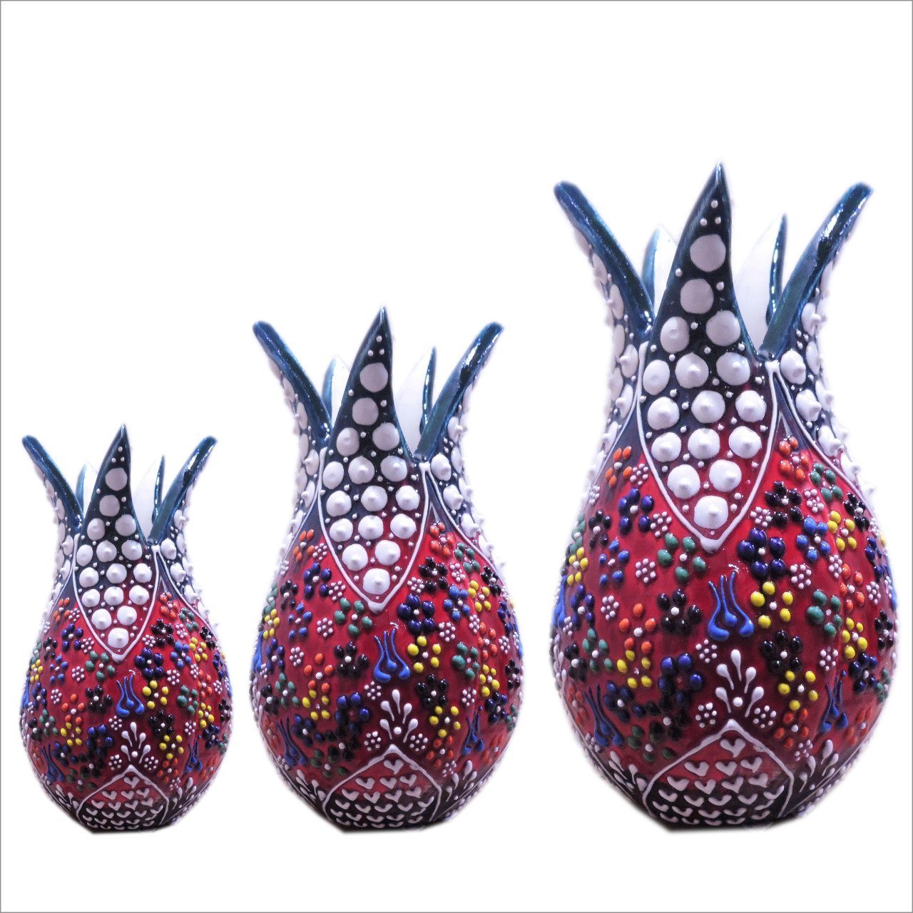 Koyu Yeşil Kırmızı Renkli Çini Lale Takımı