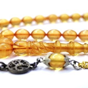 Pirinç Üzeri Altın Rengi Kaplama Püsküllü Beyzi Kesim Sarı Renk İmame Kalem İşçilikli Ateş Kehribar Tesbih